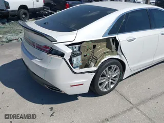 2014 Lincoln MKZ Hybrid with VIN 3LN6L2LU3ER819681, listed as a IAAI auction lot 41867338 with 149,964 mi miles. Bid and sale history available at carsss.com. Image 6.