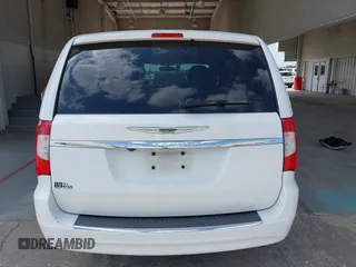 2016 Chrysler Town & Country Touring with VIN 2C4RC1BG5GR149731, listed as a IAAI auction lot 42127879 with 224,631 mi miles. Bid and sale history available at carsss.com. Image 17.