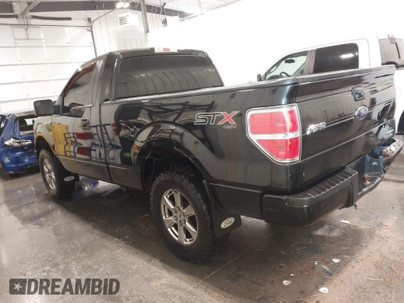 2014 Ford F-150 XL with VIN 1FTMF1EM8EFB34695, listed as a IAAI auction lot 41743020 with 129,749 mi miles. Bid and sale history available at carsss.com. Image 3.