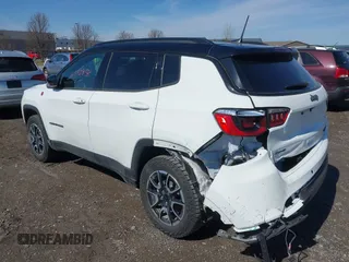 2024 Jeep Compass Trailhawk with VIN 3C4NJDDN9RT140998, listed as a IAAI auction lot 41792858 with 8,611 mi miles and . Bid and sale history available at DreamBid. Image 3.
