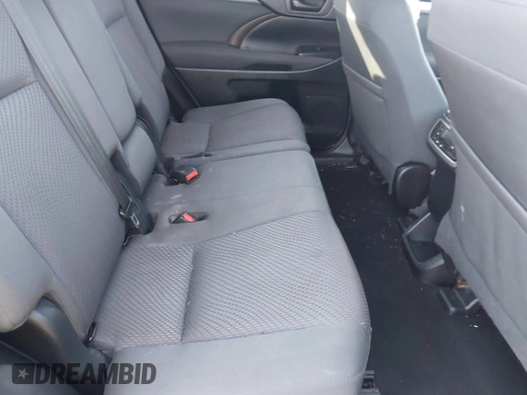 2018 Toyota Highlander LE with VIN 5TDZZRFHXJS239522, listed as a IAAI auction lot 41998608 with 98,478 mi miles and . Bid and sale history available at DreamBid. Image 8.