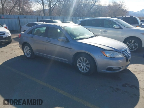 2013 Chrysler 200 Touring with VIN 1C3CCBBG2DN527898, listed as a IAAI auction lot 41850215 with 119,137 mi miles. Bid and sale history available at carsss.com. Image 1.