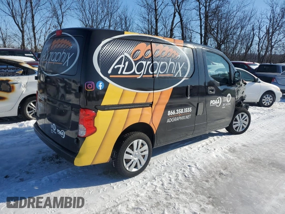 2017 Nissan NV200 SV z VIN 3N6CM0KN4HK714189, wystawiony jako Copart lot #86330134 z przebiegiem 61 735 mil mil oraz Szkoda całkowita • Salvage title. Historia ofert i sprzedaży dostępna na DreamBid. Obrazek 3.