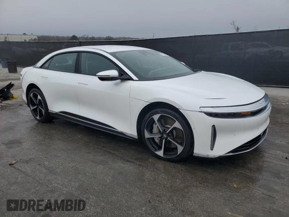 2025 Lucid Air Touring z VIN 50EA1TEA1SA008797, wystawiony jako Copart lot #42288775 z przebiegiem 954 mil mil oraz Szkoda całkowita • Salvage title. Historia ofert i sprzedaży dostępna na DreamBid. Obrazek 4.