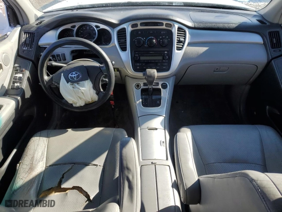 2005 Toyota Highlander with VIN JTEEP21A950115364, listed as a Copart auction lot 45511635 with 0 mi miles and Salvage Title. Bid and sale history available at carsss.com. Image 8.