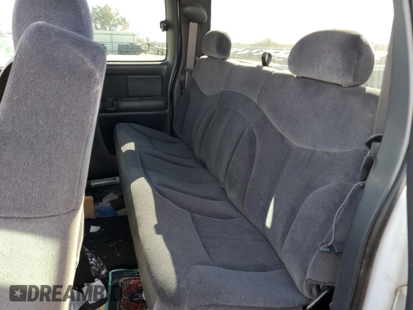 2001 GMC Sierra 1500 SLE z VIN 2GTEC19T511251862, wystawiony jako Copart lot #44266185 z przebiegiem 160 176 mil mil oraz Szkoda całkowita • Salvage title. Historia ofert i sprzedaży dostępna na DreamBid. Obrazek 10.