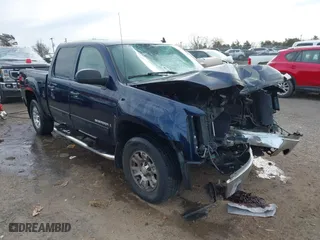 2008 GMC Sierra 1500 Work Truck with VIN 2GTEK13M981128659, listed as a IAAI auction lot 41581536 with 241,671 mi miles. Bid and sale history available at carsss.com. Image 1.