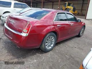 2014 Chrysler 300 C z VIN 2C3CCAEG3EH379888, wystawiony jako IAAI lot #42508878 z przebiegiem 256 320 mil mil oraz . Historia ofert i sprzedaży dostępna na DreamBid. Obrazek 4.