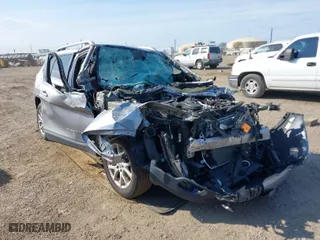 2018 Jeep Cherokee Latitude with VIN 1C4PJLCXXJD590109, listed as a IAAI auction lot 41626291 with 1 mi miles. Bid and sale history available at carsss.com. Image 1.