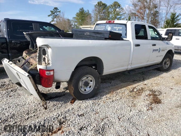 2013 Ram 2500 Tradesman with VIN 3C6UR5HL2DG516775, listed as a Copart auction lot 44323045 with 342,743 mi miles and Salvage Title. Bid and sale history available at carsss.com. Image 3.