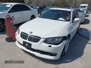 2011 BMW 3 Series 328i xDrive with VIN WBAKF5C51BE395627, listed as a IAAI auction lot 41826646 with 95,592 mi miles. Bid and sale history available at carsss.com. Image 6.