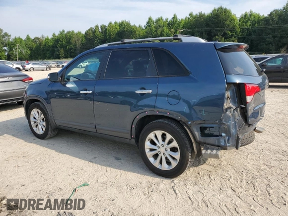 2014 Kia Sorento EX with VIN 5XYKU4A70EG528302, listed as a Copart auction lot 61824965 with 144,897 mi miles and Salvage title. Bid and sale history available at DreamBid. Image 2.