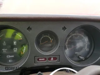 1984 Toyota Land Cruiser z VIN JT3FJ60G7E1114123, wystawiony jako Copart lot #82696534 z przebiegiem 217 999 mil mil oraz Czysty tytuł • Clean title. Historia ofert i sprzedaży dostępna na DreamBid. Obrazek 9.