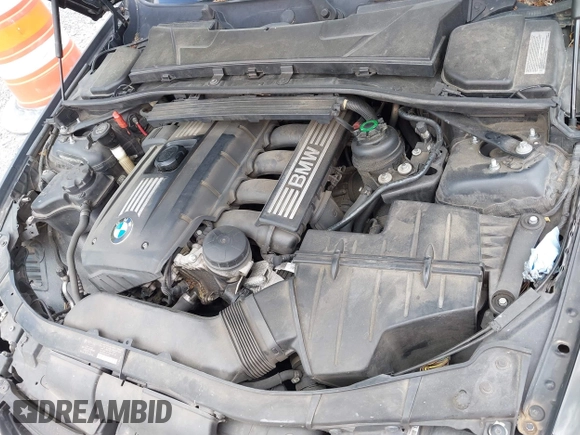 2007 BMW 3 Series 328i with VIN WBAVA335X7PV64572, listed as a IAAI auction lot 42159689 with 209,335 mi miles and . Bid and sale history available at DreamBid. Image 10.