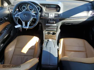 2015 Mercedes-Benz E-Class E 400 with VIN WDDKJ6HB7FF300175, listed as a Copart auction lot 82913174 with 52,427 mi miles and Salvage Title. Bid and sale history available at carsss.com. Image 8.