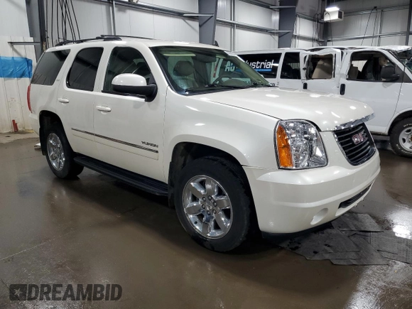 2011 GMC Yukon SLT with VIN 1GKS2CE01BR117232, listed as a Copart auction lot 60682424 with 88,164 mi miles and Clean Title. Bid and sale history available at carsss.com. Image 4.