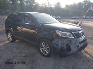 2014 Kia Sorento LX с VIN 5XYKTCA60EG541605, выставлен на аукционе IAAI как лот 42586370 с пробегом 126 154 миль миль и . История ставок и продаж доступна на DreamBid. Изображение 1.