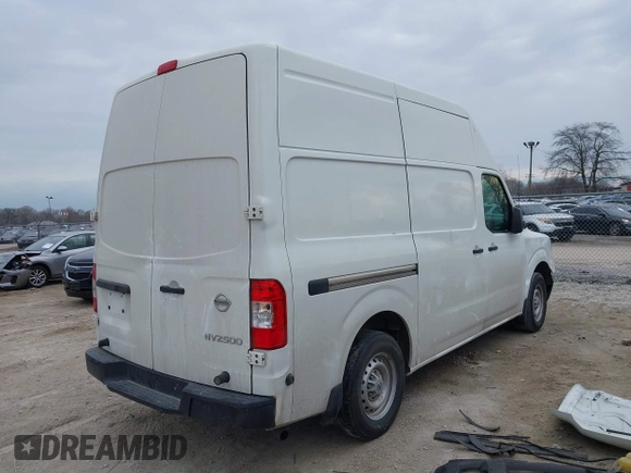2018 Nissan NV Cargo S z VIN 1N6BF0LY0JN807791, wystawiony jako IAAI lot #41868591 z przebiegiem 128 813 mil mil oraz . Historia ofert i sprzedaży dostępna na DreamBid. Obrazek 4.
