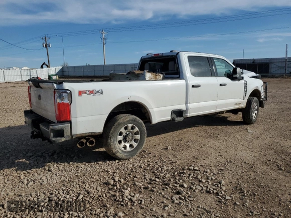 2024 Ford F-350 XL с VIN 1FT8W3BT1REE21588, выставлен на аукционе Copart как лот 47617935 с пробегом 11 223 миль миль и Списание • Salvage title. История ставок и продаж доступна на DreamBid. Изображение 3.