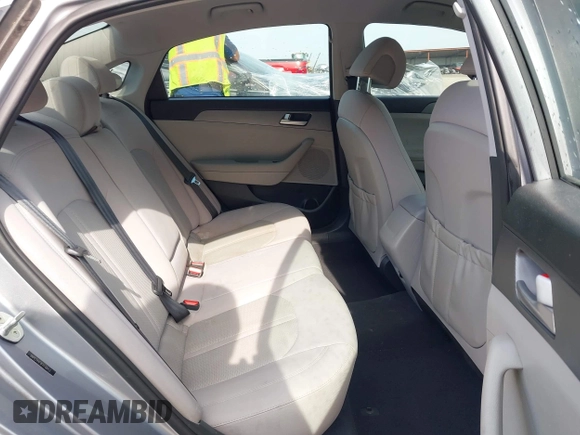 2015 Hyundai Sonata 2.4L SE with VIN 5NPE24AF9FH148413, listed as a IAAI auction lot 42081203 with 173,425 mi miles. Bid and sale history available at carsss.com. Image 8.