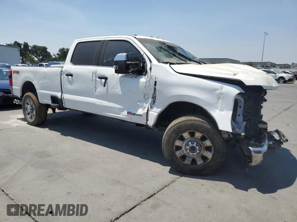 2023 Ford F-350 XL z VIN 1FT8W3BM3PED98143, wystawiony jako Copart lot #64438425 z przebiegiem Nie podano mil oraz Szkoda całkowita • Salvage title. Historia ofert i sprzedaży dostępna na DreamBid. Obrazek 4.
