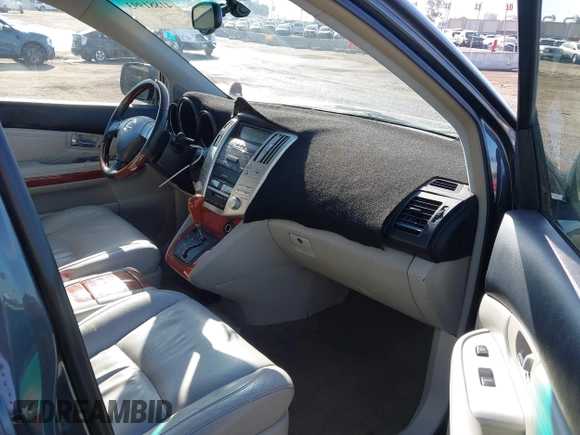 2004 Lexus RX 330 with VIN JTJGA31UX40037476, listed as a IAAI auction lot 41881993 with 204,478 mi miles and . Bid and sale history available at carsss.com. Image 5.
