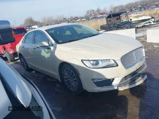 2018 Lincoln MKZ Premiere with VIN 3LN6L5B9XJR619275, listed as a IAAI auction lot 41650160 with 61,626 mi miles and . Bid and sale history available at DreamBid. Image 1.