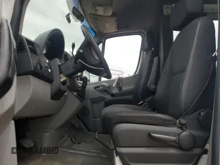 2009 Freightliner Sprinter z VIN WDYPF4AC995428926, wystawiony jako Copart lot #44266745 z przebiegiem 178 136 mil mil oraz Tytuł czysty. Historia ofert i sprzedaży dostępna na DreamBid. Obrazek 7.