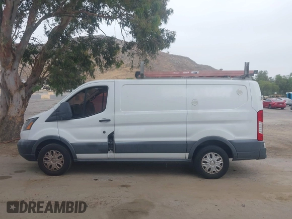 2017 Ford Transit с VIN 1FTYR1YM9HKB18814, выставлен на аукционе IAAI как лот 42540293 с пробегом 202 306 миль миль и . История ставок и продаж доступна на DreamBid. Изображение 14.