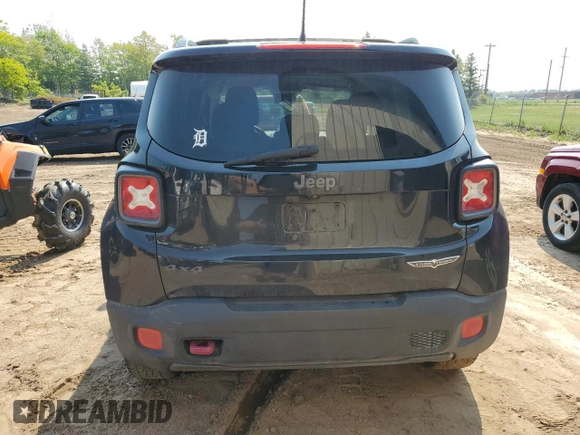 2017 Jeep Renegade Trailhawk z VIN ZACCJBCB2HPF40362, wystawiony jako Copart lot #58470555 z przebiegiem 157 832 mil mil oraz Czysty tytuł • Clean title. Historia ofert i sprzedaży dostępna na DreamBid. Obrazek 6.