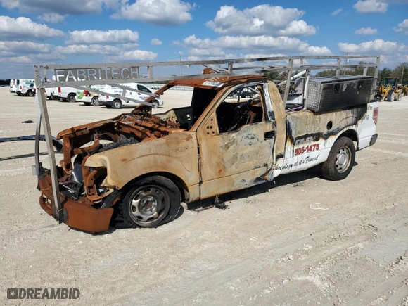 2014 Ford F-150 XL with VIN 1FTMF1CM9EKD02015, listed as a Copart auction lot 46937405 with 0 mi miles and Non Repairable. Bid and sale history available at carsss.com. Image 1.