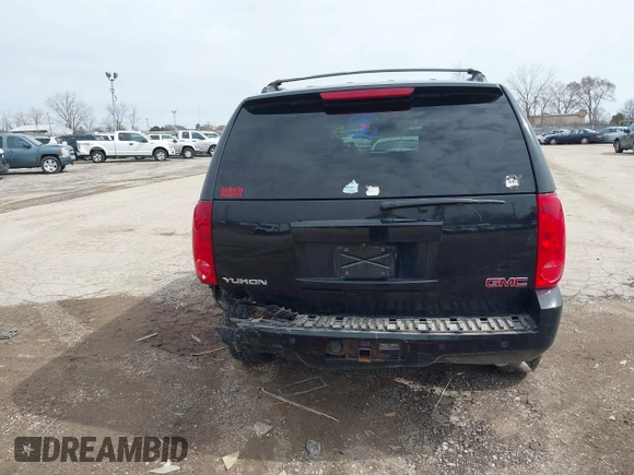 2013 GMC Yukon SLT with VIN 1GKS2CE01DR135135, listed as a IAAI auction lot 41828474 with 180,347 mi miles. Bid and sale history available at carsss.com. Image 16.