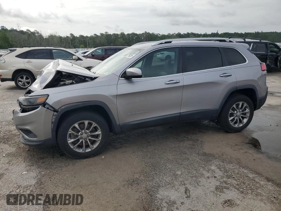 2019 Jeep Cherokee Latitude Plus with VIN 1C4PJMLB2KD260704, listed as a Copart auction lot 60077625 with 82,105 mi miles and Salvage title. Bid and sale history available at DreamBid. Image 1.
