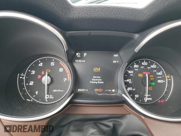 2019 Alfa Romeo Stelvio z VIN ZASPAJAN5K7C71665, wystawiony jako Copart lot #41913285 z przebiegiem 69 461 mil mil oraz Nie do naprawy. Historia ofert i sprzedaży dostępna na DreamBid. Obrazek 9.