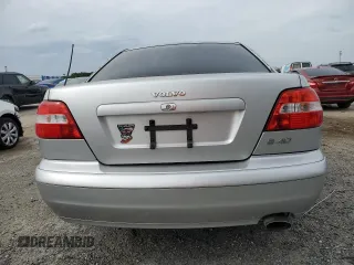 2004 Volvo S40 z VIN YV1VS27574F063722, wystawiony jako Copart lot #52276415 z przebiegiem 63 366 mil mil oraz Tytuł czysty. Historia ofert i sprzedaży dostępna na DreamBid. Obrazek 6.