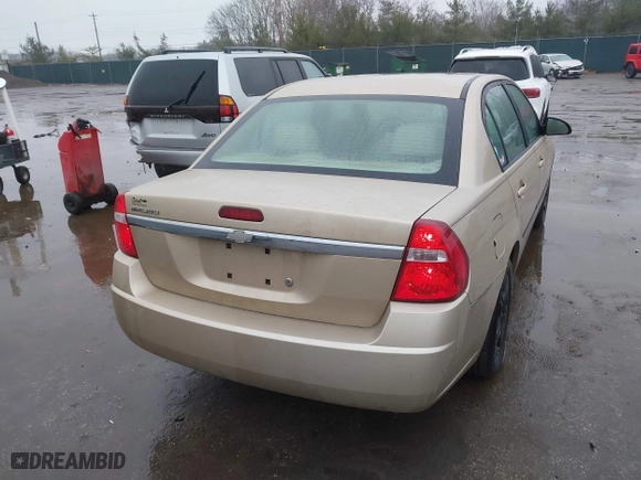 2004 Chevrolet Malibu with VIN 1G1ZS52F94F198783, listed as a IAAI auction lot 41453230 with 127,397 mi miles. Bid and sale history available at carsss.com. Image 4.