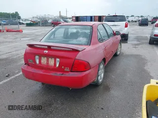 2005 Nissan Sentra S z VIN 3N1CB51D15L561438, wystawiony jako IAAI lot #42396400 z przebiegiem 317 093 mil mil oraz . Historia ofert i sprzedaży dostępna na DreamBid. Obrazek 4.
