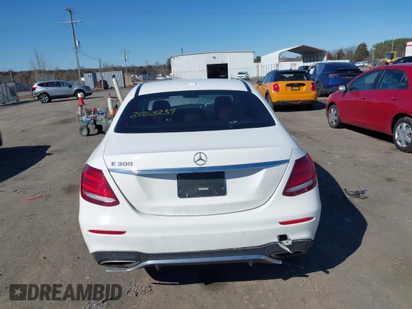 2019 Mercedes-Benz E 300 с VIN WDDZF4JB3KA515414, выставлен на аукционе IAAI как лот 38868239 с пробегом 61 449 миль миль и . История ставок и продаж доступна на DreamBid. Изображение 15.