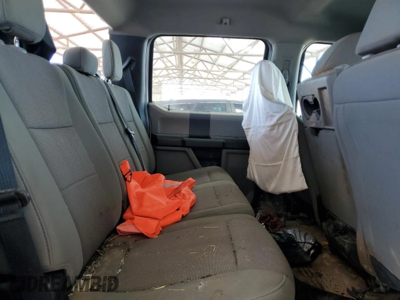 2020 Ford F-250 XL z VIN 1FT7W2A64LED97621, wystawiony jako Copart lot #58361504 z przebiegiem Nie podano mil oraz Szkoda całkowita • Salvage title. Historia ofert i sprzedaży dostępna na DreamBid. Obrazek 10.