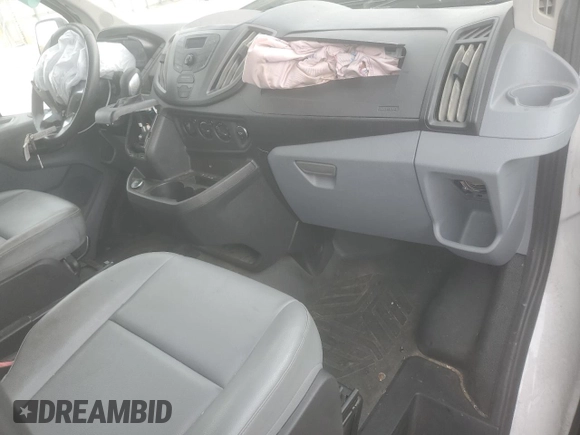 2017 Ford Transit с VIN 1FTYR3XM9HKB56184, выставлен на аукционе Copart как лот 61068155 с пробегом 212 531 миль миль и Списание • Salvage title. История ставок и продаж доступна на DreamBid. Изображение 8.
