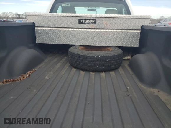 2010 Ford F-150 XL with VIN 1FTMF1E80AKE39337, listed as a Copart auction lot 48307535 with 188,780 mi miles and Clean Title. Bid and sale history available at DreamBid. Image 10.