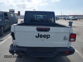 2022 Jeep Gladiator Texas Trail with VIN 1C6HJTAG1NL148524, listed as a IAAI auction lot 42128920 with 42,004 mi miles. Bid and sale history available at carsss.com. Image 16.