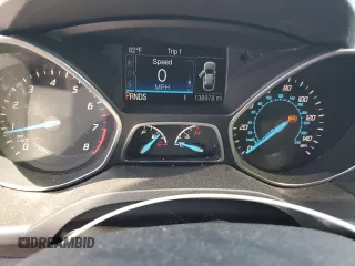 2016 Ford Escape SE z VIN 1FMCU0G77GUB95839, wystawiony jako Copart lot #56884815 z przebiegiem 138 978 mil mil oraz Czysty tytuł • Clean title. Historia ofert i sprzedaży dostępna na DreamBid. Obrazek 9.
