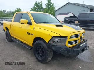 2016 Ram 1500 Sport z VIN 1C6RR7MT5GS321984, wystawiony jako IAAI lot #42285652 z przebiegiem 89 694 mil mil oraz . Historia ofert i sprzedaży dostępna na DreamBid. Obrazek 1.