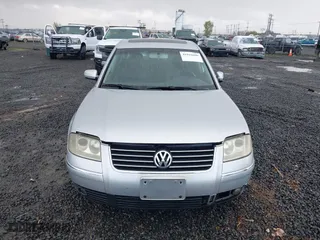 2003 Volkswagen Passat GLS with VIN WVWPD63B23P197123, listed as a IAAI auction lot 41916609 with 205,615 mi miles. Bid and sale history available at carsss.com. Image 12.