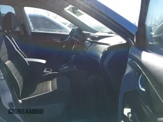 2018 Nissan Rogue SV z VIN KNMAT2MV9JP591094, wystawiony jako IAAI lot #41318760 z przebiegiem 174 551 mil mil oraz . Historia ofert i sprzedaży dostępna na DreamBid. Obrazek 5.