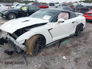 2017 Nissan GT-R Premium с VIN JN1AR5EF9HM820329, выставлен на аукционе IAAI как лот 41129857 с пробегом 43 501 миль миль и . История ставок и продаж доступна на DreamBid. Изображение 2.