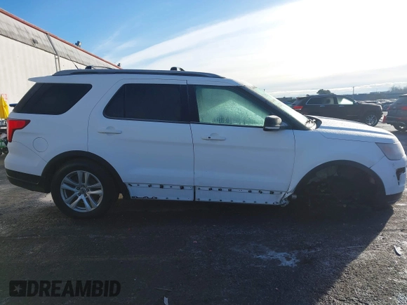 2018 Ford Explorer XLT with VIN 1FM5K8D84JGC15187, listed as a IAAI auction lot 41500359 with 100,936 mi miles and . Bid and sale history available at carsss.com. Image 13.