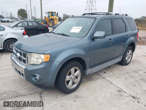 2010 Ford Escape Limited z VIN 1FMCU0EG4AKA71517, wystawiony jako IAAI lot #41397390 z przebiegiem Nie podano mil oraz . Historia ofert i sprzedaży dostępna na DreamBid. Obrazek 2.