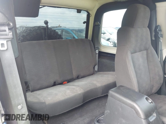 2004 Jeep Wrangler X с VIN 1J4FA39SX4P790573, выставлен на аукционе IAAI как лот 42307292 с пробегом 113 910 миль миль и . История ставок и продаж доступна на DreamBid. Изображение 8.